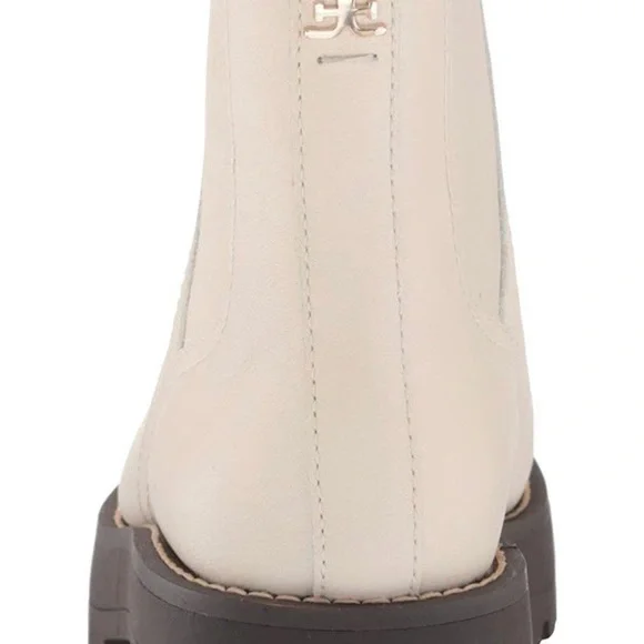 Sam Edelman Justina Chelsea Boots - Picture 6 of 6